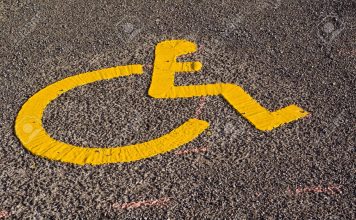 La guerra dei parcheggi per disabili