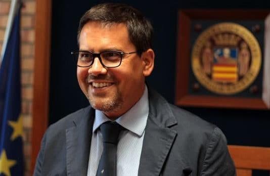 Adesso studenti e ricercatori chiedono le dimissioni del Rettore Tommasetti