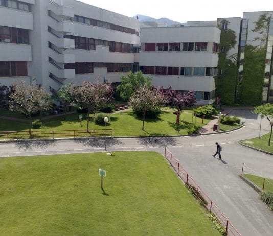Coltellate all’Unisa alla facoltà di informatica, panico tra gli studenti unisa