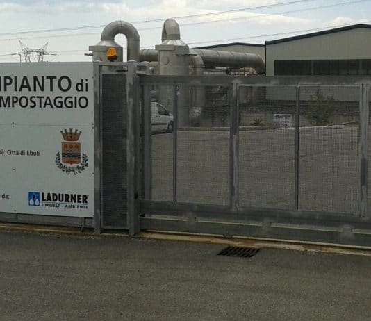 Miasmi in città: assessori e consiglieri in presidio al sito di compostaggio Miasmi