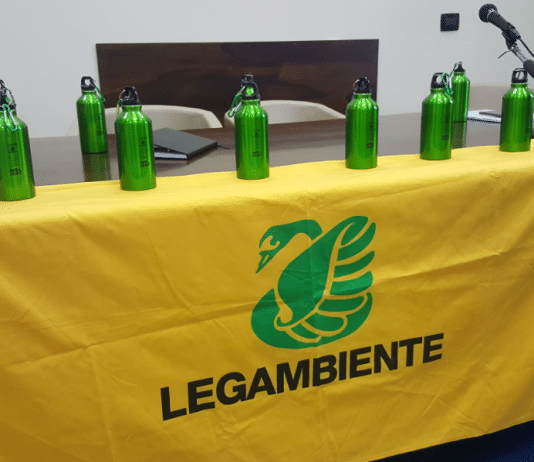 Liberi dalla Plastica: parte il progetto “plastic free” che coinvolge le scuole Liberi dalla Plastica