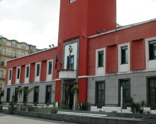 Battipaglia, l’ex capostaff fa causa al Comune capostaff poste ufficio tecnico dirigenti videosorveglianza Battipaglia villaggio bufala villette santese Illuminazione tari concessioni demaniali mensa