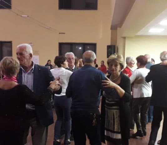 Festa dei Nonni: anziani al Salotto Comunale uniti in una serata di liscio Festa dei Nonni