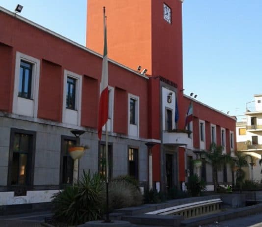 Battipaglia, il virus torna nel Comune: dipendente positiva al Covid-19 sentinella triade Comune associazioni battipaglia comune commissioni consiliari WI-FI