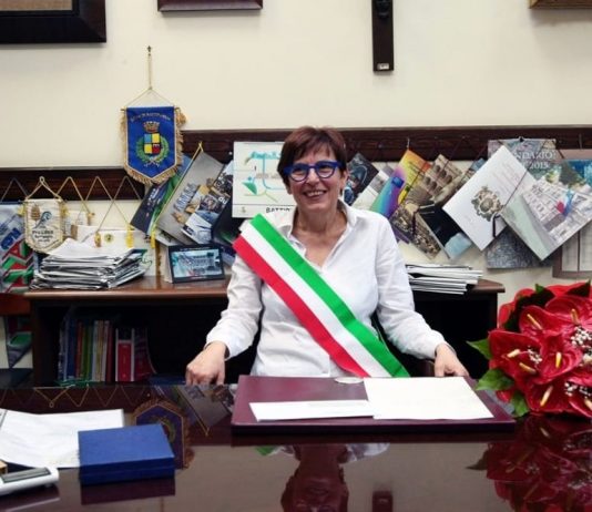 Battipaglia: chiuse le attività commerciali a Pasqua e Pasquetta attività commerciali