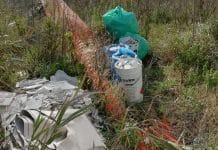 Getta rifiuti abusivamente, viene ripreso e individuato dalla Polizia Locale Rifiuti