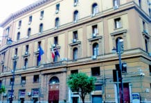 Campania, via alle borse di studio: 7 milioni di euro per gli studenti preferenze ai candidati giunta