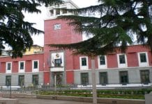 Battipaglia, regalati alle scuole litri di igienizzante mani Igienizzante