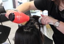 Coronavirus: chiusura temporanea per barbieri, parrucchieri e centri estetici parrucchieri