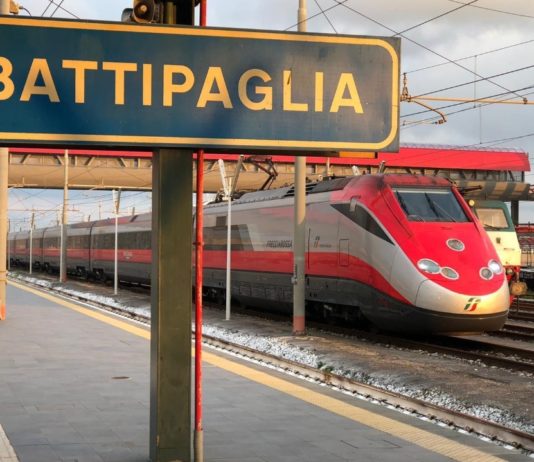Trenitalia, l’alta velocità si “dimentica” di Battipaglia alta velocità battipaglia