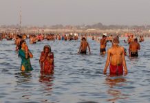 Battipaglia, balneazione consentita solo per i riti sacri induisti Battipaglia fake news