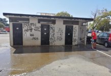 Escrementi nei botteghini del “Pastena”: ripuliti due volte in ventiquattrore escrementi botteghino Pastena