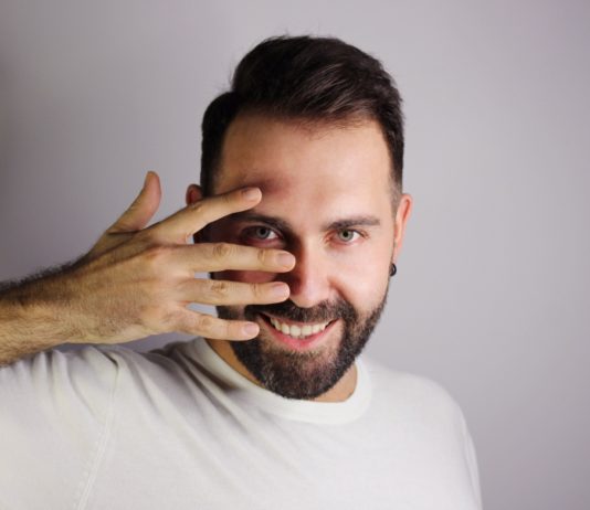 Matteo Volpe: tutti i colori di “Amore per me”, il suo nuovo singolo Matteo Volpe