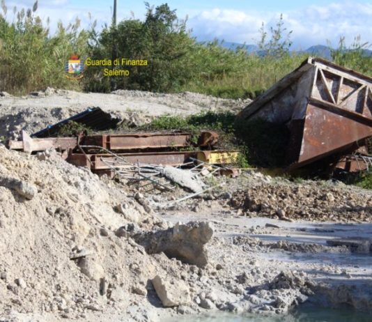 Stoccava rifiuti in area sottoposta a vincolo: azienda multata e sequestrata azienda calcestruzzo battipaglia