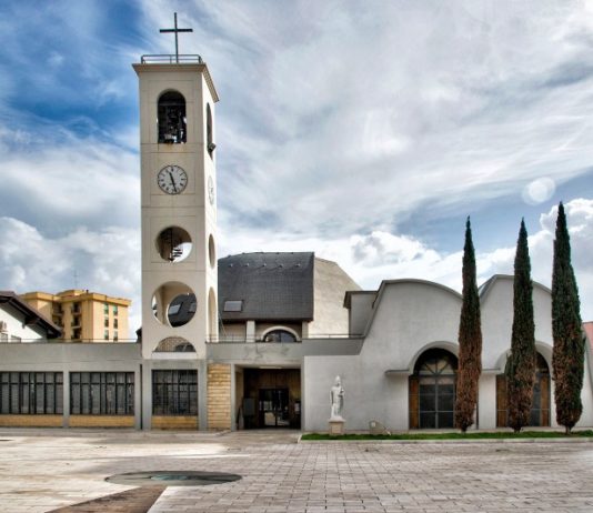 Battipaglia, Giornata mondiale contro il cancro: lanterne accese per chi non c’è più San Gregorio VII