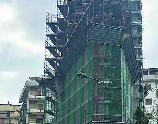 «Lo scheletro di via Domodossola va demolito». Il Comune ricorre al Consiglio di Stato