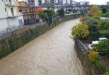 Tusciano, torna l’incubo esondazione. I residenti: «Prolungate il muro» tusciano