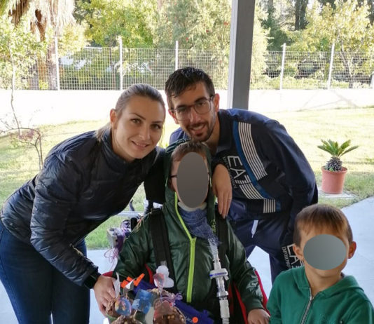Christian, malato di Sma da 5 mesi. «L’Asl ha dimezzato le ore di assistenza». L’appello disperato della madre christian sma