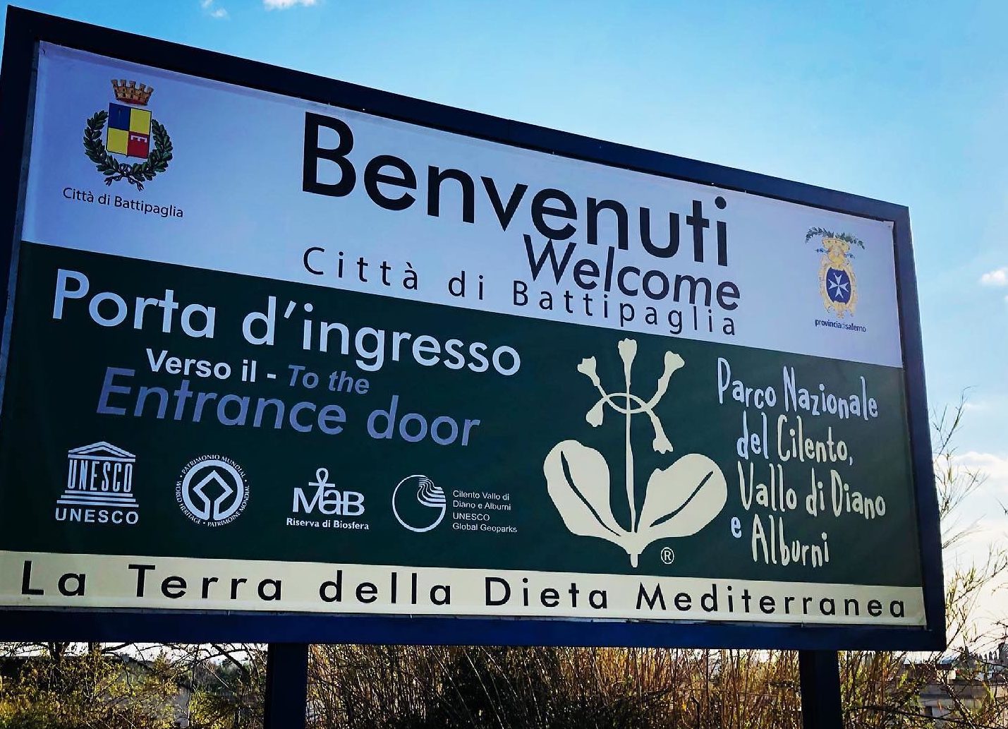 Porta dingresso verso il Cilento: polemiche sul cartellone a Battipaglia