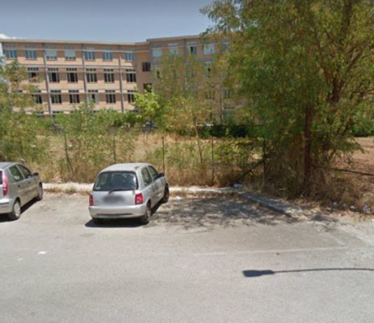 Battipaglia, 758 metri quadri di cemento spaccano la maggioranza Battipaglia maggioranza
