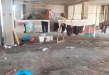 Eboli: dodici algerini nel tugurio del centro “La Vela” di Santa Cecilia la vela