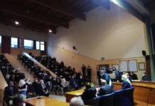 Bellizzi, piove nel Comune: via ai lavori per riparare il tetto Bellizzi aula consiliare piove