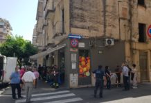 Cede il solaio, i vigili ordinano lo sgombero: “Pericolo crollo”