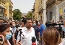 Lega, Salvini a Battipaglia: «Centrodestra unito, superiamo l’egoismo di qualcuno…»