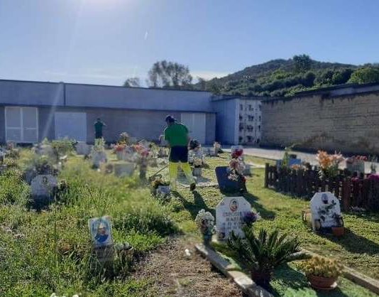 Battipaglia, allarme loculi: il Comune estumula 118 salme dal 1997 al 2001 cimitero battipaglia