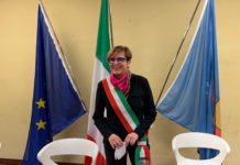 Cecilia Francese indossa la fascia tricolore: «È un evento storico» Sindaca Cecilia Francese