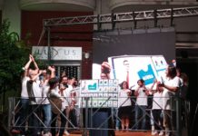 Lo spettacolare comizio di Civica Mente sulle note di “Life is life” Civica Mente Maurizio Mirra comizio chiusura