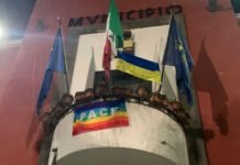 Guerra in Ucraina, Sit in in piazza Aldo Moro: «Insieme per la pace» Ucraina