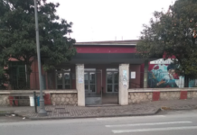 “Kennedy” allarme amianto nella scuola: analisi sulla canna fumaria Kennedy amianto scuola belvedere