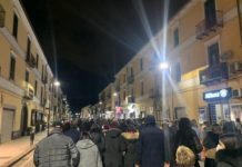 Femminicidio Anna Borsa: Pontecagnano scende in piazza, fiaccolata silenziosa fiaccolata Anna Borsa Pontecagnano