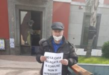 Battipaglia, la protesta di De Rosa: «Casa allagata, Iacp non risponde. Il Comune mi aiuti» Massimo De Rosa Battipaglia