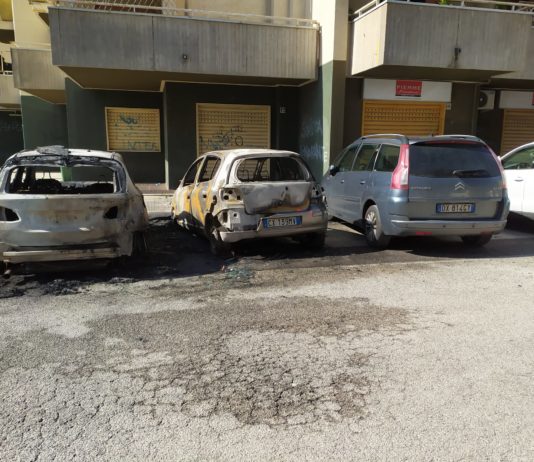 Battipaglia, allarme sicurezza: altri due auto incendiate, nove in 7 giorni videosorveglianza allarme sicurezza incendi auto battipaglia