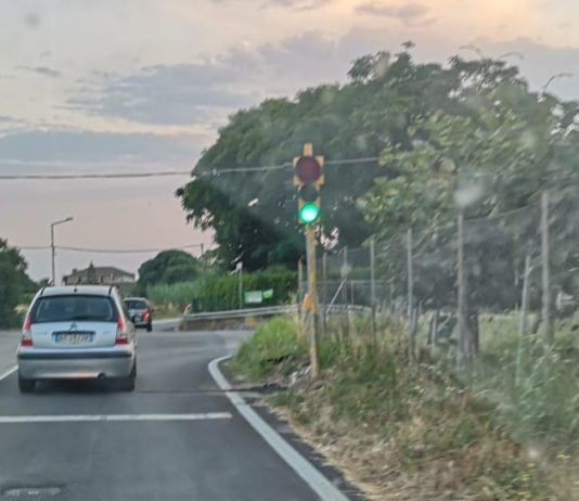 Battipaglia, finisce in una buca non segnalata: tecnico della viabilità risarcito dal Comune via spineta giuseppe vece ingegnere viabilità