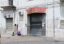 Battipaglia: a fuoco la paninoteca “Alì Babà”, in piazza Aldo Moro Alì Babà