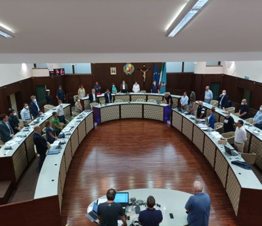 Aula solidale con Falcone, screzi tra Fratelli d’Italia e il Pd falcone consiglio comunale 16 giugno 2022 ospedale