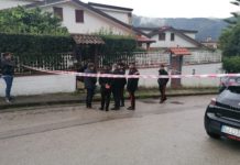 Tragedia sull’autostrada San Mango Piemonte: uccide la moglie e poi s’impicca san mango piemonte suicidio impiccato