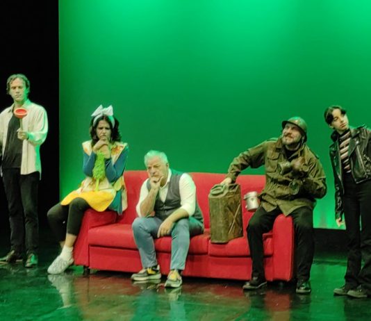 Teatro Giuffré: dopo l’exploit social, debutta a Battipaglia “La Famiglia Verde” La Famiglia Verde