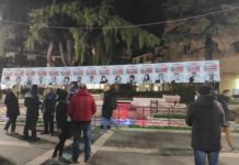 I volti dei consiglieri comunali appesi in piazza: «State scegliendo di non scegliere» battipaglia consiglio comunale puc cambio statuto civica mente