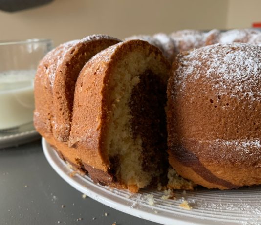 La ricetta: ciambella bicolore Ciambella bicolore