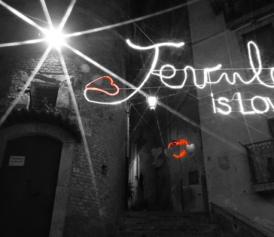 Eboli. “Jevule is Love”: prosegue fino a domenica l’iniziativa “dal cuore grande” Jevule is Love