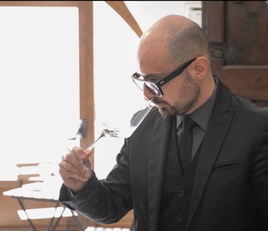 Andrea Moscariello: un bicchiere di vino, dolori e sogni – INTERVISTA Andrea Moscariello