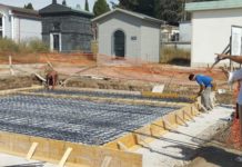 Battipaglia, iniziati i lavori per il completamento delle cappelle al cimitero