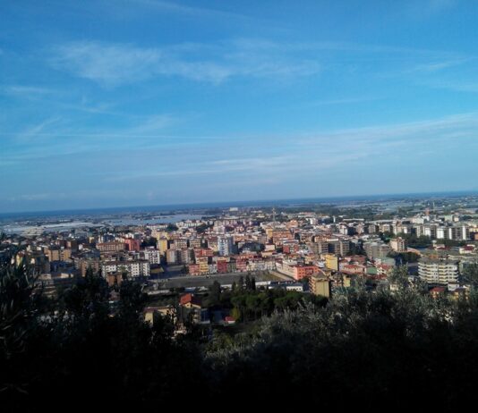 Mercato del giovedì: bando per 177 posteggi con concessioni di dieci anni Panorama di Battipaglia