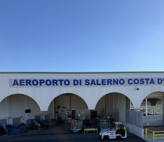 Pontecagnano, Capodichino chiuso dal 1° al 30 novembre: voli all’aeroporto di Salerno e bus da Napoli a 12 euro