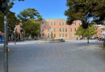 Battipaglia, eventi di novembre: stasera «Tammorre senza frontiere» in via Italia e musica al Salotto comunale, il calendario Battipaglia, piazza Amendola. Foto: Elementi Creativi