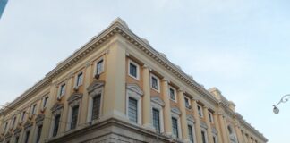 Eboli, gara per l’assistenza agli anziani: assolto l’ex sindaco Massimo Cariello La sede del Tribunale di Salerno